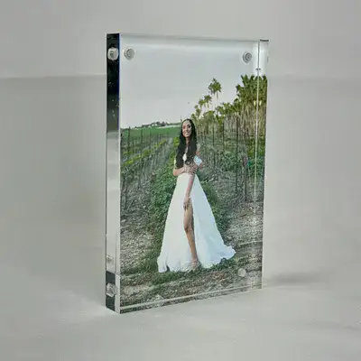 בלוק אקרילי