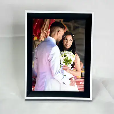 מסגרת לבן שחור 15/20 ס"מ